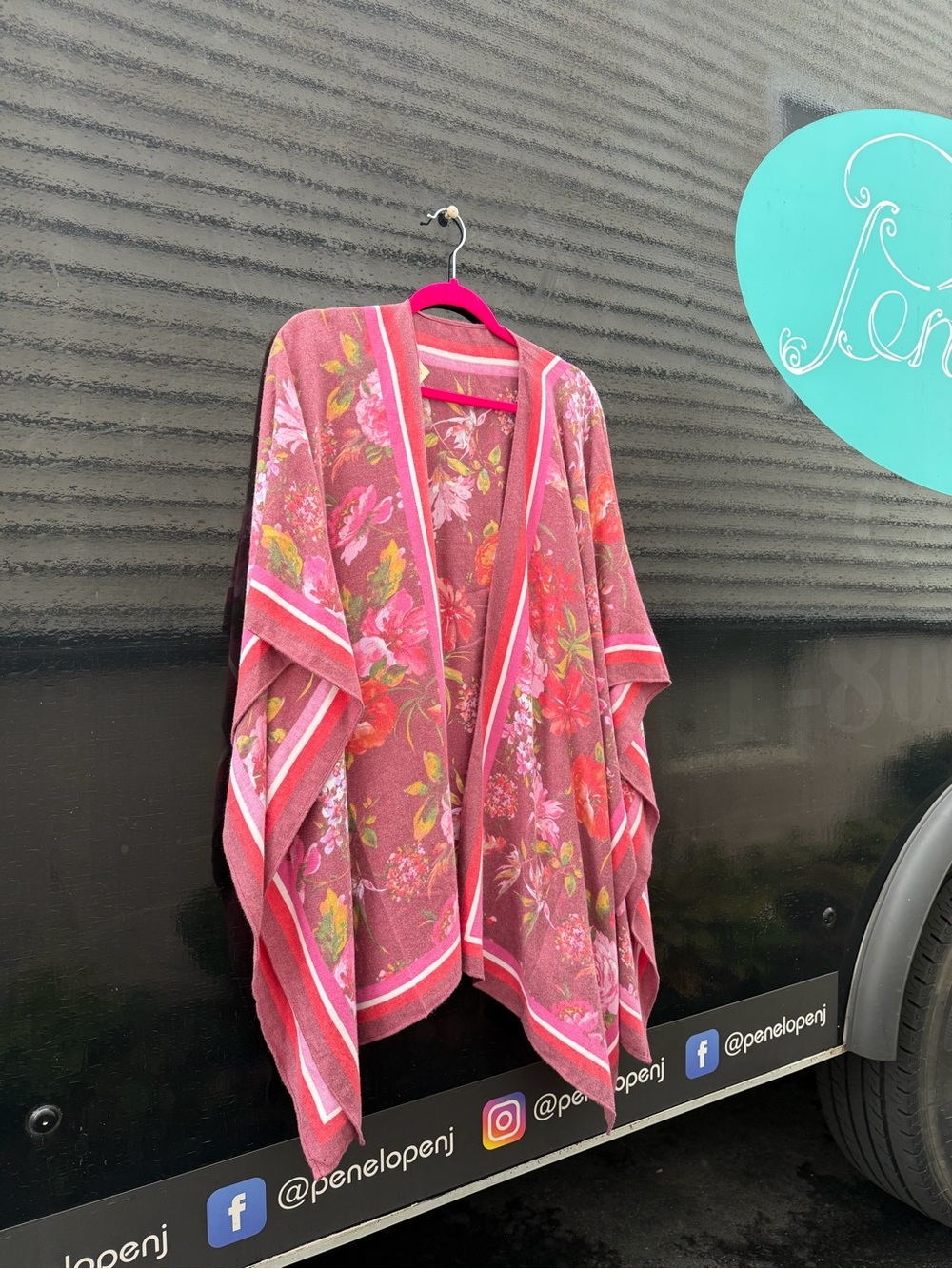 Floral Open-Front Cape in Rose Pink